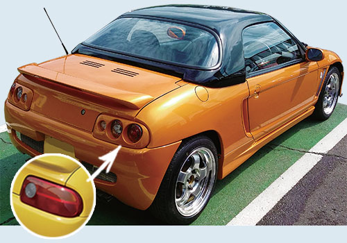 リアをスムージング加工、テールライトを丸目化