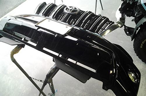 ランクルプラドフロントグリル取り外し用意