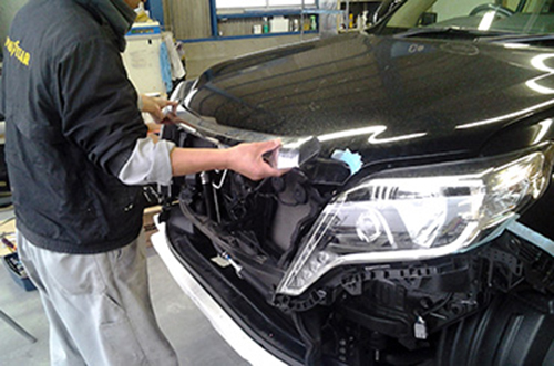 プラドボンネットモールもマッドブラックに