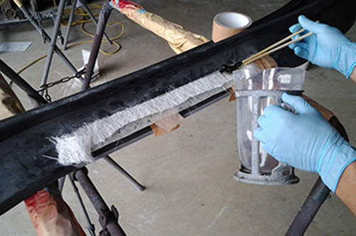 ファイバーにて加工して成形です。