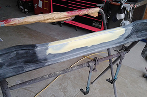 板金塗装の最終工程ペーパー処理を終了